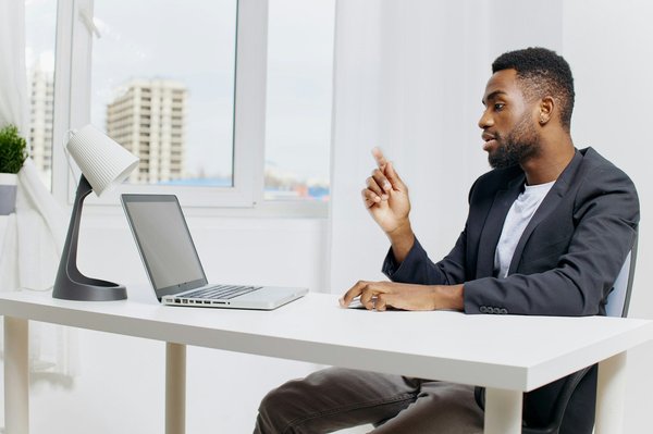 Pourquoi les chatbots sont-ils essentiels dans l'éducation et la formation ?